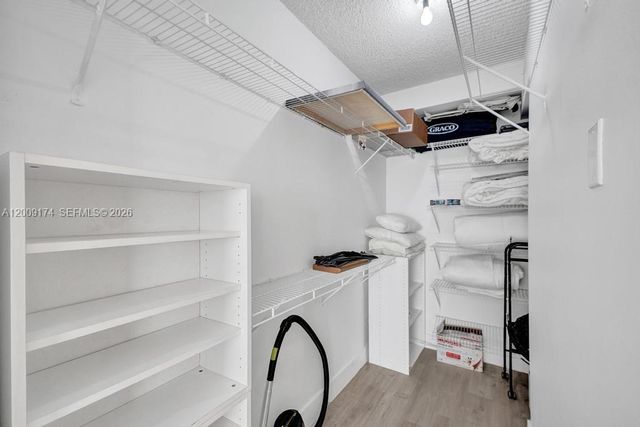 17100 N Bay Rd 1511, Sunny Isles Beach, FL 33160