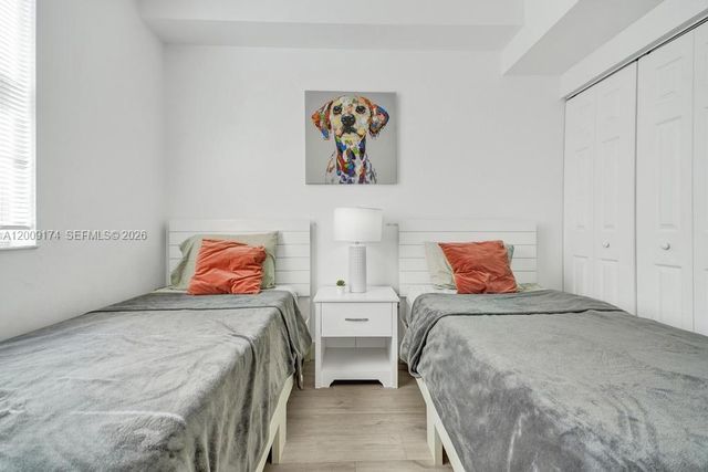 17100 N Bay Rd 1511, Sunny Isles Beach, FL 33160