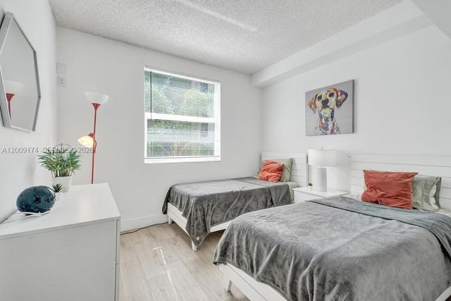 17100 N Bay Rd 1511, Sunny Isles Beach, FL 33160