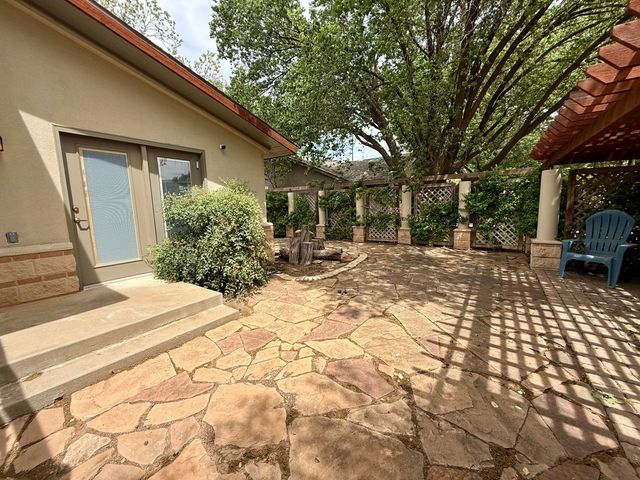4406 15th Street, Lubbock, TX 79416