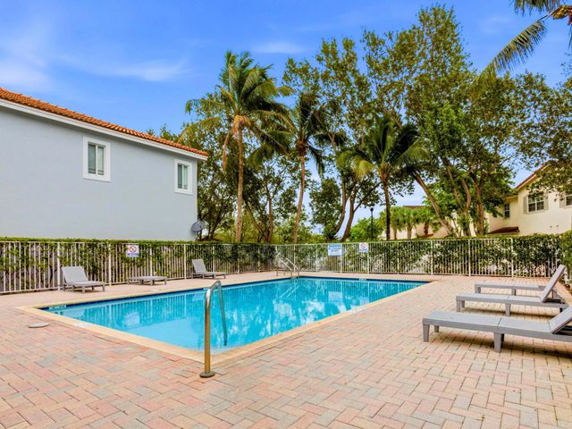 8772 Cypress Walk Court, Tamarac, FL 33321