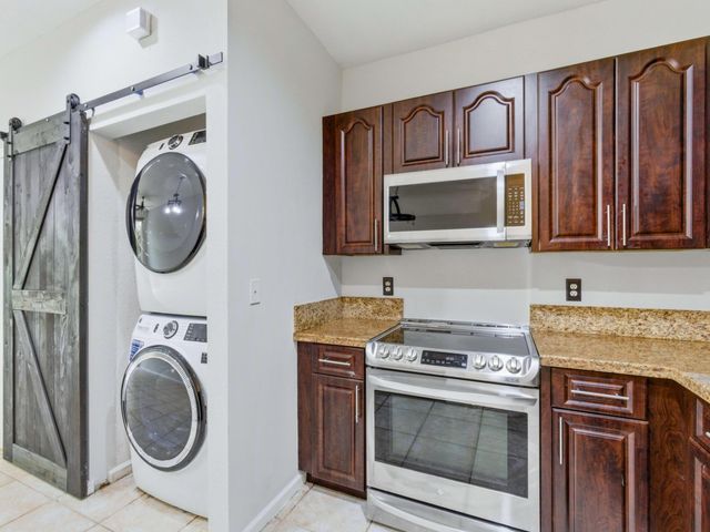 8772 Cypress Walk Court, Tamarac, FL 33321