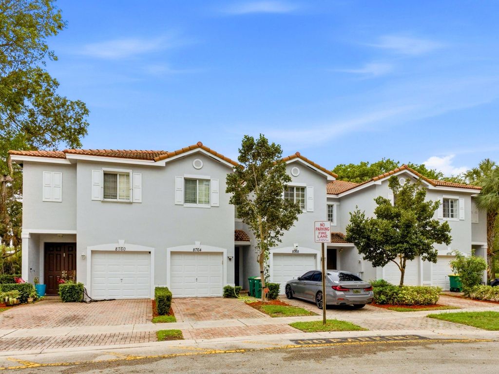 8772 Cypress Walk Court, Tamarac, FL 33321