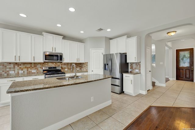 8423 Meri Leap, San Antonio, TX 78251