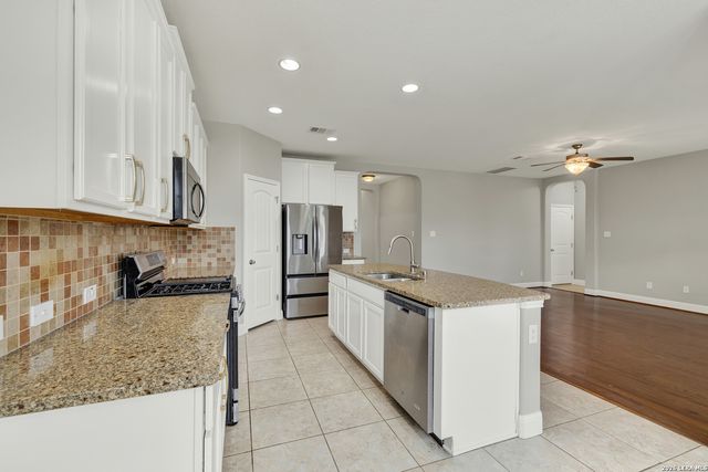 8423 Meri Leap, San Antonio, TX 78251