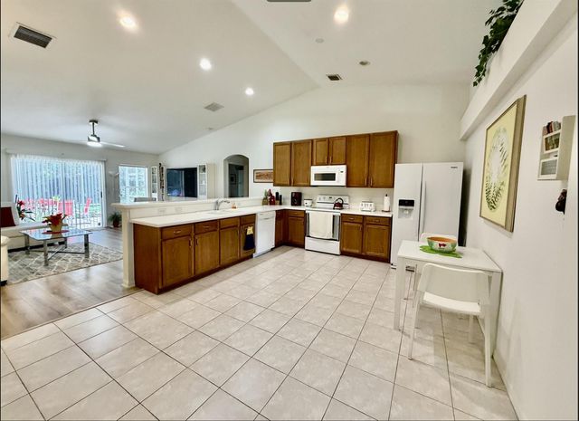 2906 Serenity Circle S, Fort Pierce, FL 34981