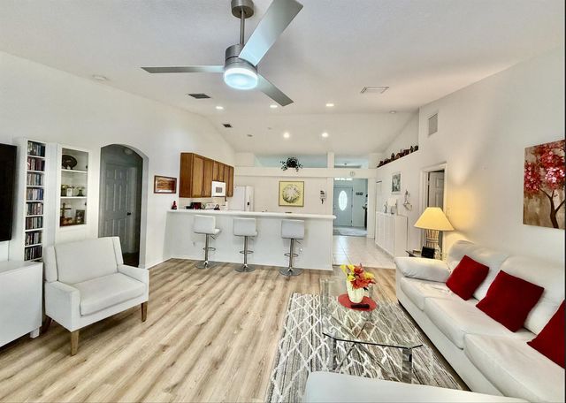 2906 Serenity Circle S, Fort Pierce, FL 34981