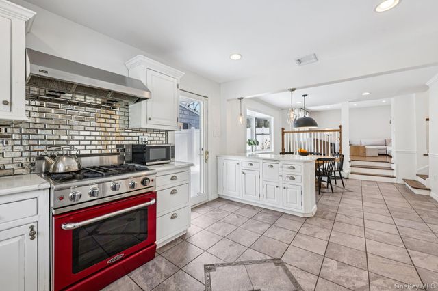 56 Hewitt Avenue, Bronxville, NY 10708