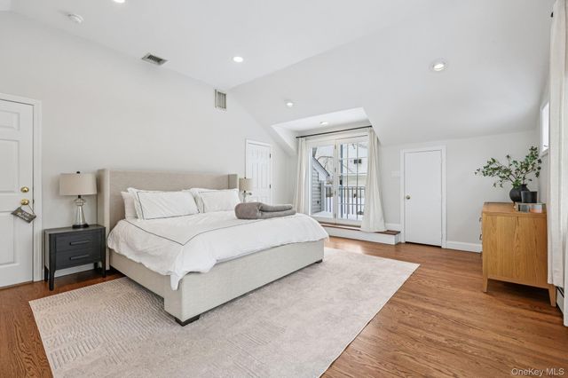 56 Hewitt Avenue, Bronxville, NY 10708