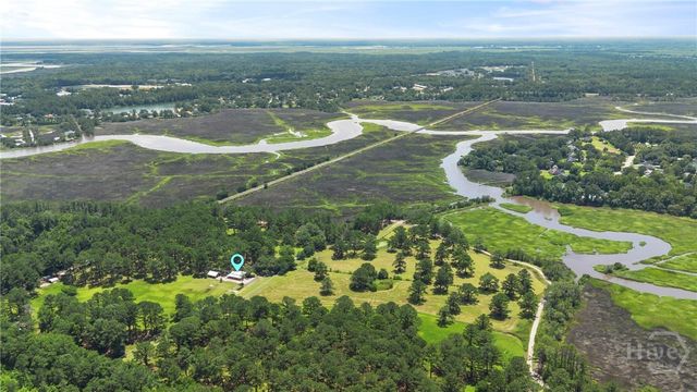 5747 Ogeechee Road, Savannah, GA 31405