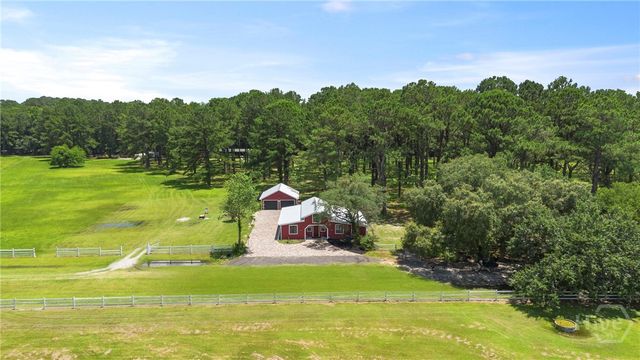 5747 Ogeechee Road, Savannah, GA 31405