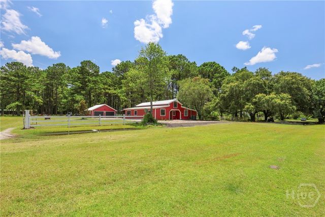 5747 Ogeechee Road, Savannah, GA 31405