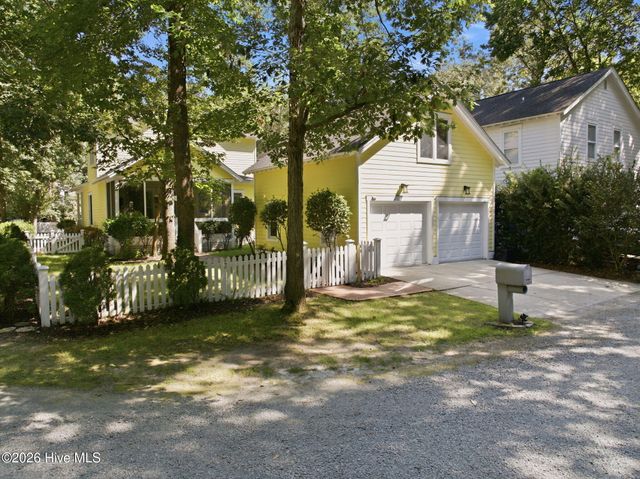 8015 Reunion Road, Wilmington, NC 28411