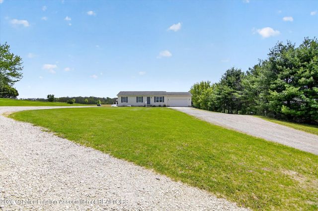 11286 Vfw Road, Eaton Rapids, MI 48827