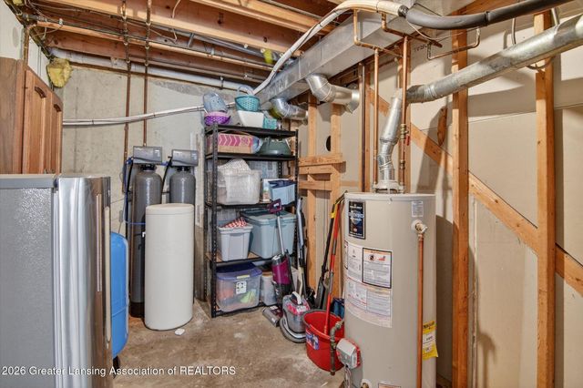 11286 Vfw Road, Eaton Rapids, MI 48827