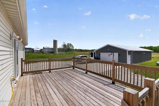 11286 Vfw Road, Eaton Rapids, MI 48827