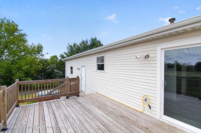 11286 Vfw Road, Eaton Rapids, MI 48827