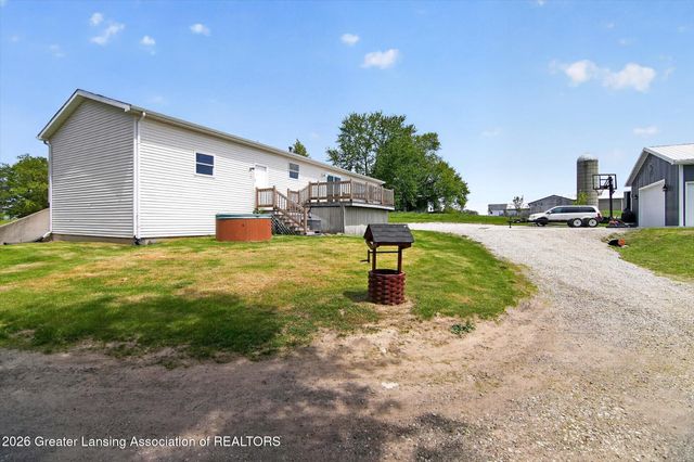 11286 Vfw Road, Eaton Rapids, MI 48827