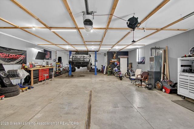 11286 Vfw Road, Eaton Rapids, MI 48827