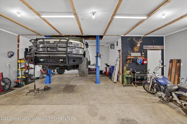 11286 Vfw Road, Eaton Rapids, MI 48827