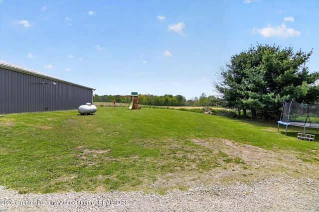 11286 Vfw Road, Eaton Rapids, MI 48827