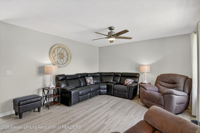 11286 Vfw Road, Eaton Rapids, MI 48827