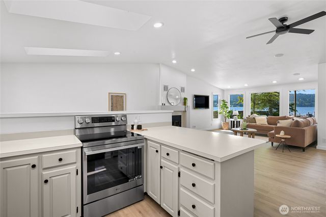 3187 Northshore Road, Bellingham, WA 98226