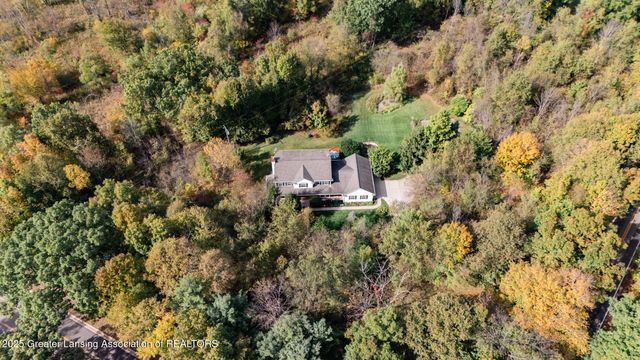 5525 N Williamston Road, Williamston, MI 48895