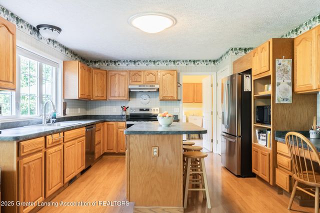 5525 N Williamston Road, Williamston, MI 48895