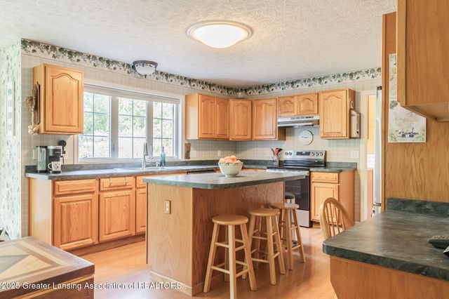 5525 N Williamston Road, Williamston, MI 48895