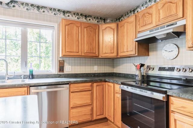 5525 N Williamston Road, Williamston, MI 48895