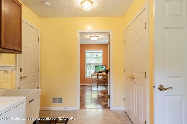 5525 N Williamston Road, Williamston, MI 48895