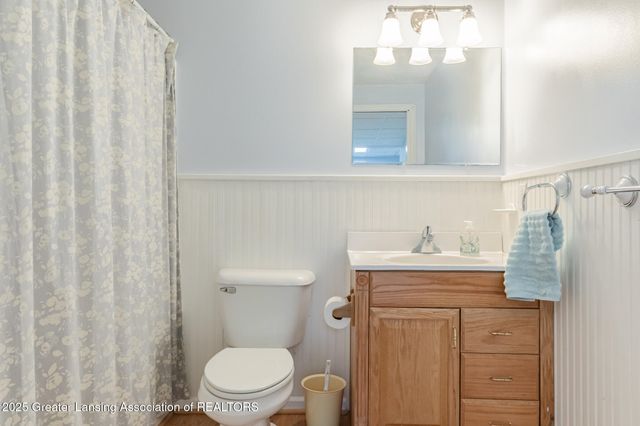 5525 N Williamston Road, Williamston, MI 48895