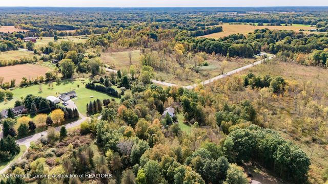 5525 N Williamston Road, Williamston, MI 48895