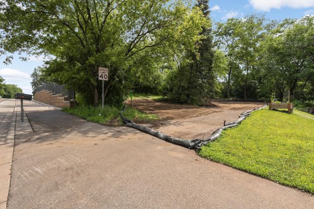14019 Excelsior Boulevard, Minnetonka, MN 55345