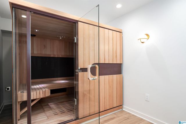 680 VALLEY VIEW ROAD, Indian Springs Village, AL 35124