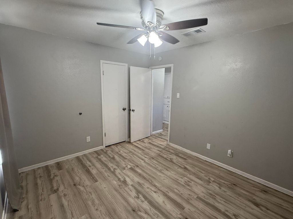 Image 12 of property listing at 3317 Ridgemar Drive, San Angelo, TX 76903