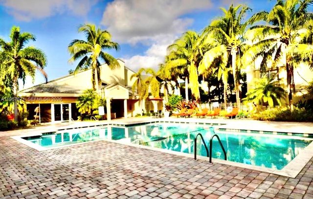 5654 Rock Island Road 214, Tamarac, FL 33319