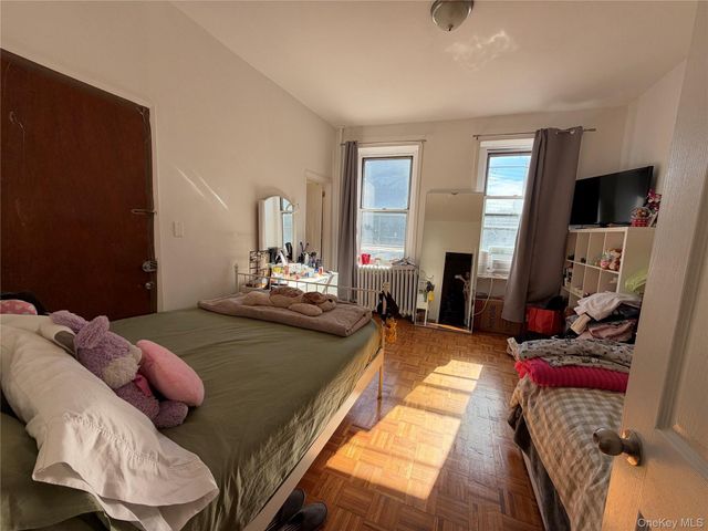 1833 27th Avenue, Astoria, NY 11102