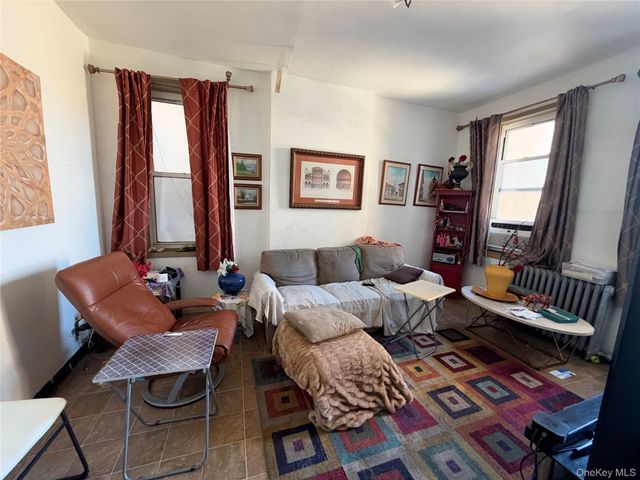 1833 27th Avenue, Astoria, NY 11102