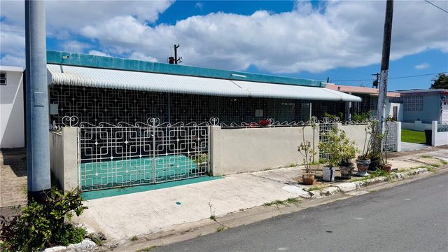 Calle 232 COUNTRY CLUB JF-34, Carolina, PR 00982