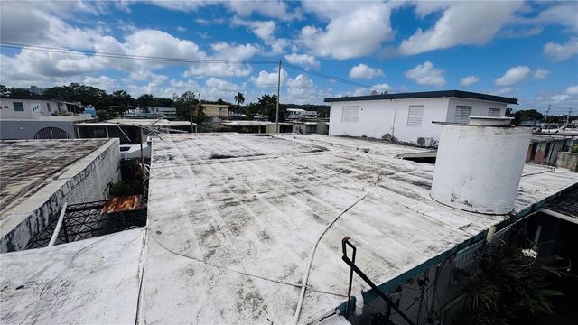 Calle 232 COUNTRY CLUB JF-34, Carolina, PR 00982