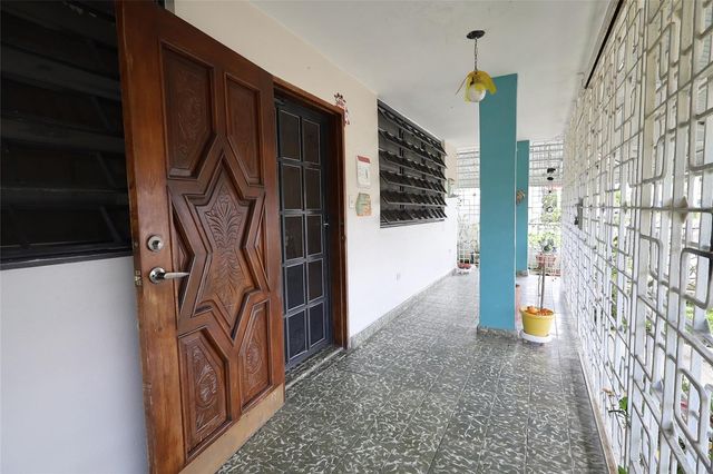 Calle 232 COUNTRY CLUB JF-34, Carolina, PR 00982