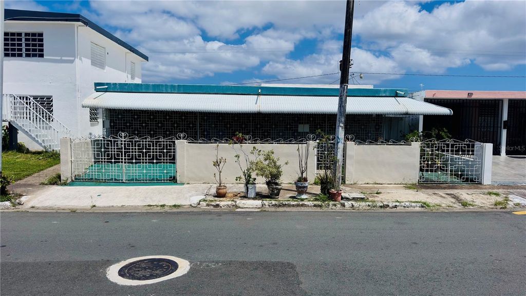 Calle 232 COUNTRY CLUB JF-34, Carolina, PR 00982