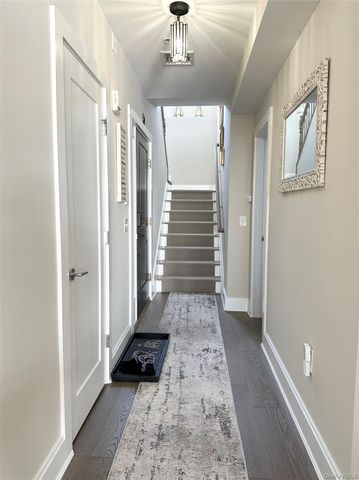 311 Marina Pointe Drive, East Rockaway, NY 11518