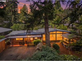 4630 W HILLSIDE Dr, Eugene, OR 97405