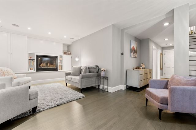 194 West Brookline Street 1, Boston, MA 02118