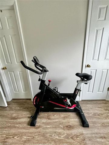 531 Ivy Glen Drive, Winston-salem, NC 27127