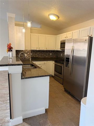 531 Ivy Glen Drive, Winston-salem, NC 27127