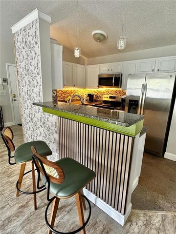 531 Ivy Glen Drive, Winston-salem, NC 27127